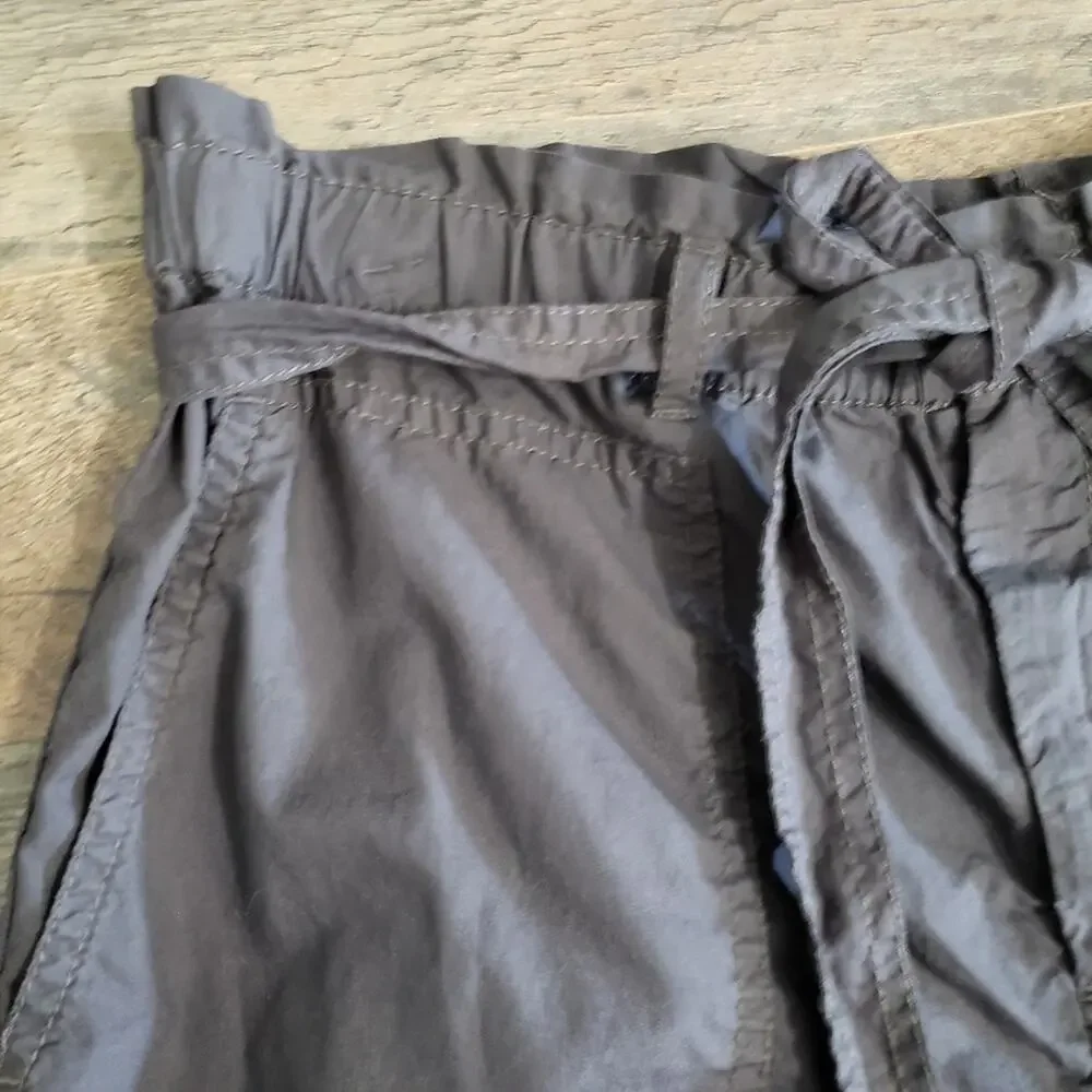 Lou & Grey for LOFT Elasticized Waistband Tie High Rise Gray Cotton Shorts Small - Picture 3 of 9